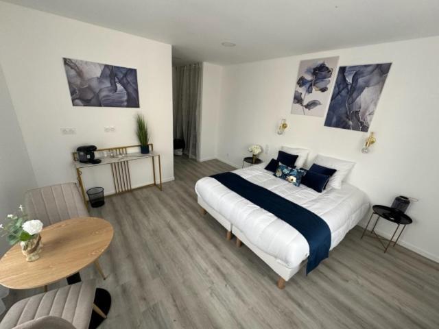 Au Coeur De Montmedy Bed & Breakfast Екстериор снимка